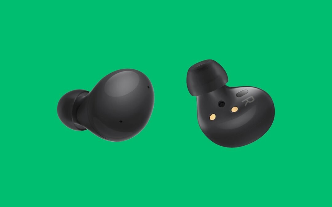 8 Great Deals on Wireless Earbuds, Smartwatches, and More