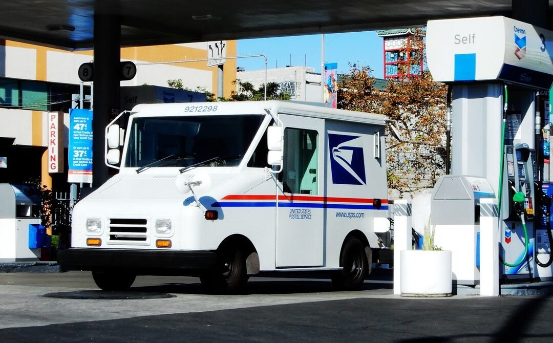 A New Gas-Guzzling Postal Fleet Could Be Halted by Lawsuits